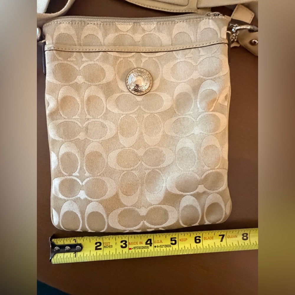 **SALE**Coach Beige Signature Crossbody Bag from 2008 - Picture 12 of 16